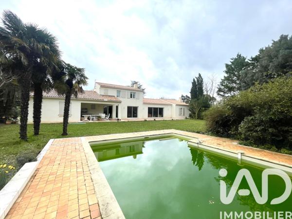 Maison à vendre 7 pièces 252 m² Marsilly