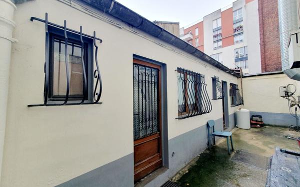 Appartement à vendre    1 pièce • 15 m2 Saint-Denis