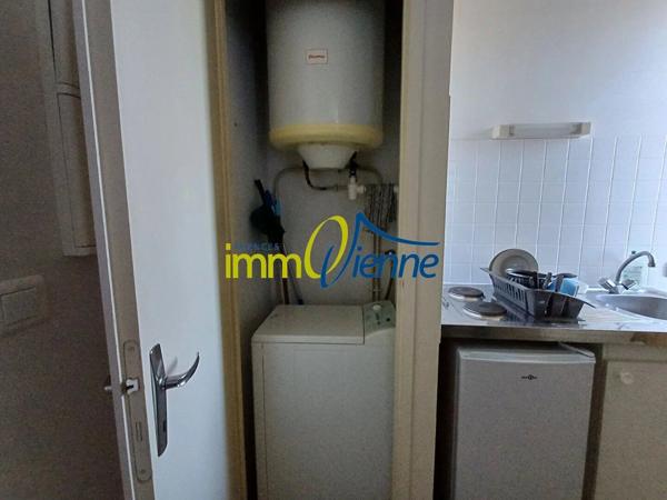 Location                                                      Appartement
                        
                     1 pièces                      24 m2                     à Lussac-les-Châteaux
