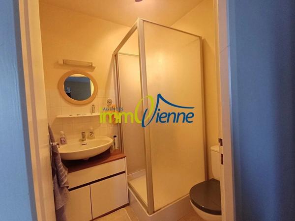 Location                                                      Appartement
                        
                     1 pièces                      24 m2                     à Lussac-les-Châteaux