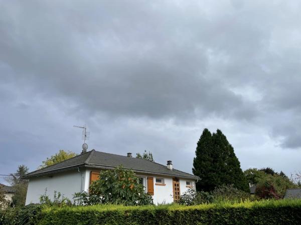 VILLA à vendre 5 pièces SAINT GENIS POUILLY (01)