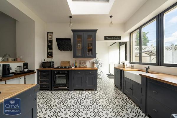 Maison à vendre 14 pièces 300m²