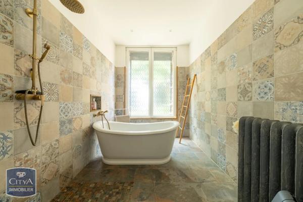 Maison à vendre 14 pièces 300m²