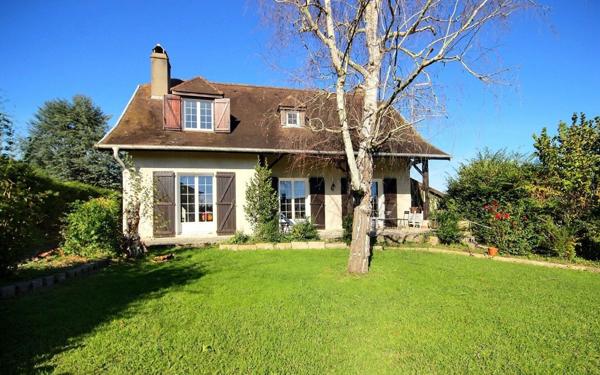 Maison à vendre    5 pièces •  Orthez
