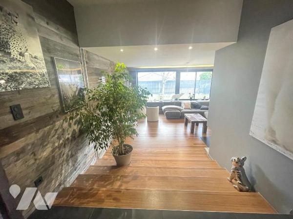 SEYSSINS VILLAGE Maison avec piscine