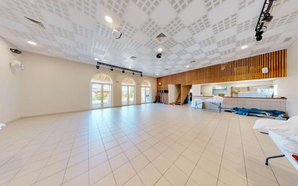 Maison à vendre    25 pièces •  Grospierres