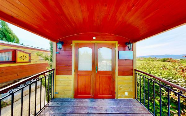 Maison à vendre    25 pièces •  Grospierres