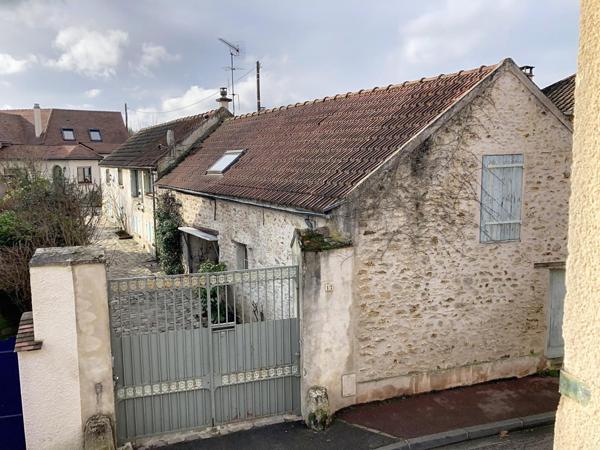 Maison familale de charme au cœur du vieux village