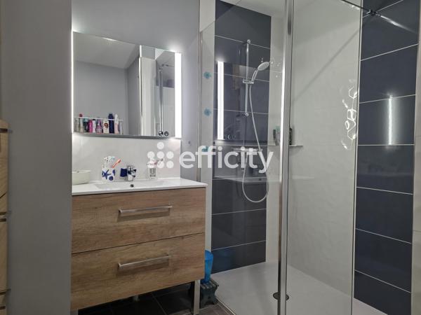 Appartement
         2 pièces
        - 44 m²