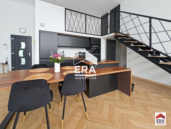 Superbe LOFT DUPLEX 98 m² - ÉTAT NEUF - Parking privatif- Extérieur - Proche Tram