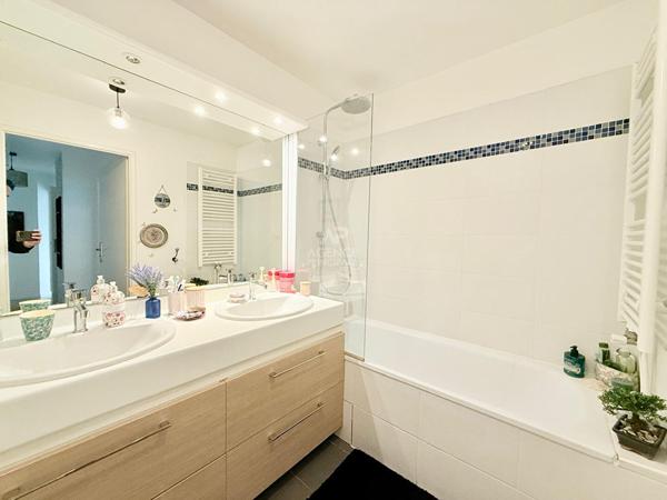 Appartement F3 62.49 m² avec jardin 74m² €399 000 ** - Référence 867