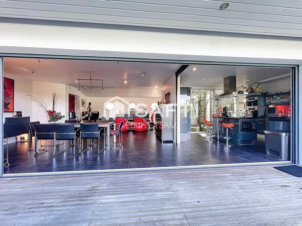 Maison contemporaine 7 pièces, 237m²