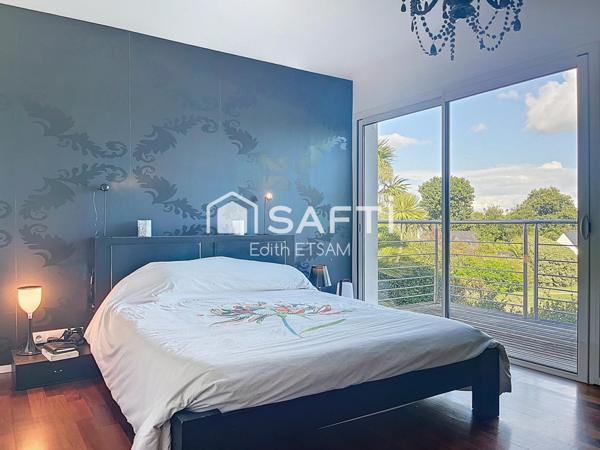 Maison contemporaine 7 pièces, 237m²