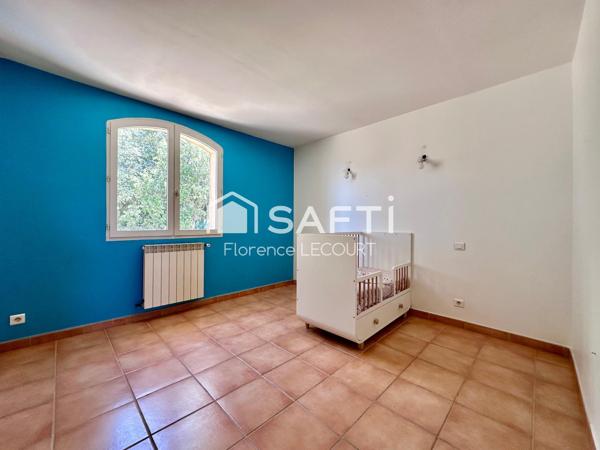 Belle bastide en position dominante