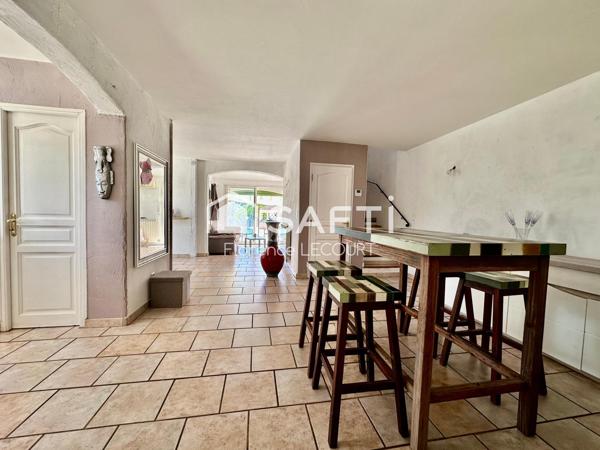 Belle bastide en position dominante