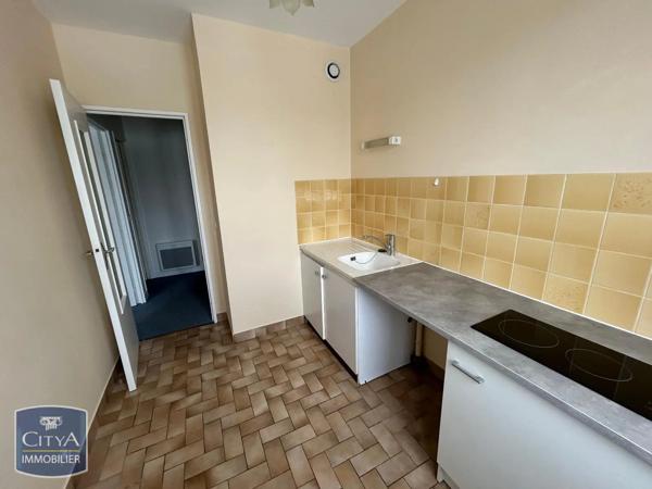 Appartement à louer 1 pièce 30m² Le Blanc (36300)