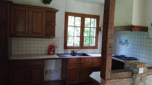 Maison à rénover sur 5000 m2 de terrain