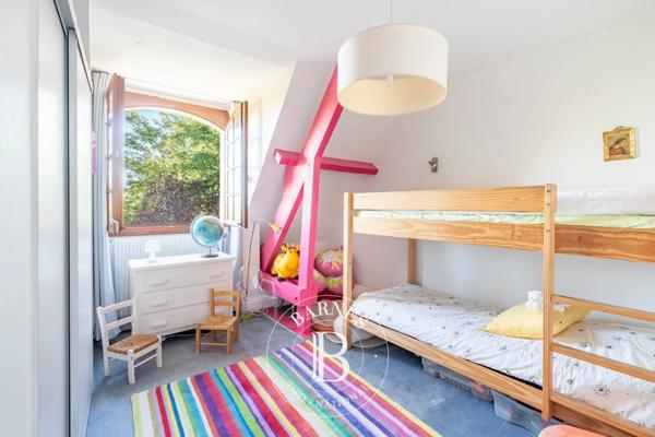 Chambourcy, Maison 7 Chambres -  230 m² à vendre