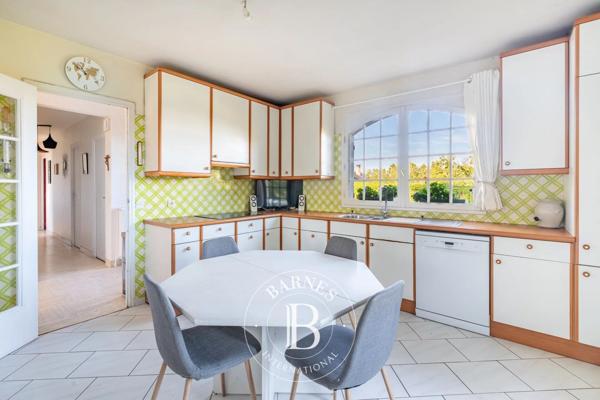 Chambourcy, Maison 7 Chambres -  230 m² à vendre