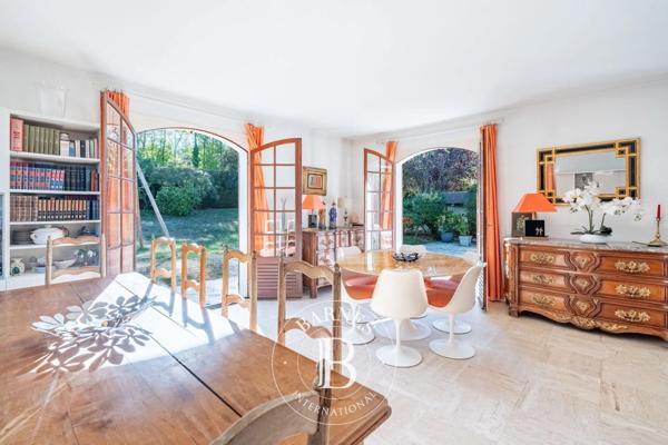 Chambourcy, Maison 7 Chambres -  230 m² à vendre