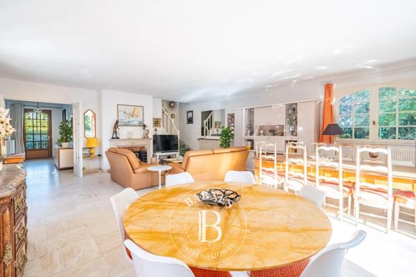Chambourcy, Maison 7 Chambres -  230 m² à vendre