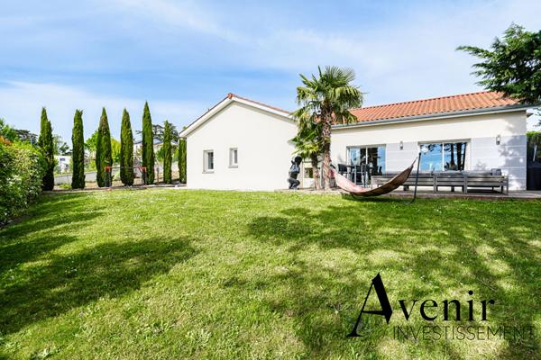 LIMONEST - Maison de plain-pied 128 m² sur terrain de 731 m² Limonest LIMONEST - Maison de plain-pied 128 m² sur terrain de 731 m² Limonest