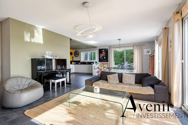 LIMONEST - Maison de plain-pied 128 m² sur terrain de 731 m² Limonest LIMONEST - Maison de plain-pied 128 m² sur terrain de 731 m² Limonest
