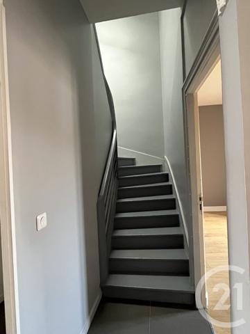 Appartement F4 à vendre  5 pièces - 79 m 2   LANGON  - 33