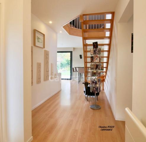 Maison 8 pièces semi plain-pied - 166 m² - Terrain Arboré de 1 980 m² - Calme et Verdure