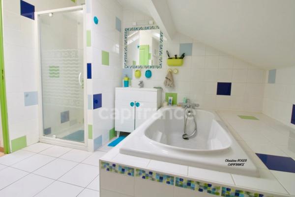 Maison 8 pièces semi plain-pied - 166 m² - Terrain Arboré de 1 980 m² - Calme et Verdure