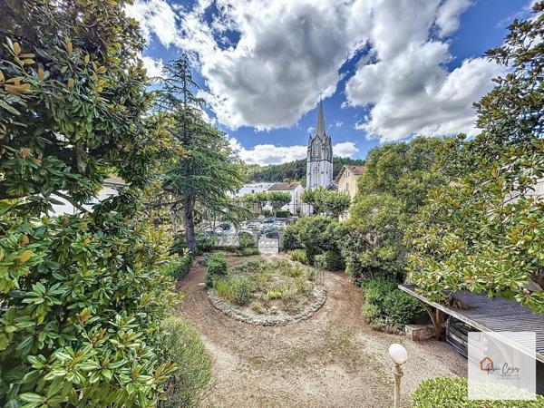 Maison de Maître de 229m² sur parcelle arboré de 1800m² + sous sol total