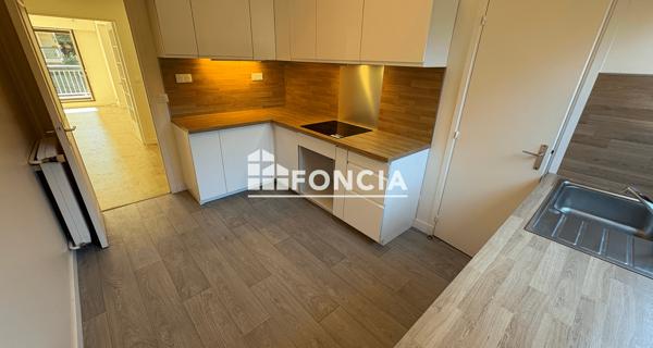Location Appartement 4 pièces 99.31 m² - Rueil-malmaison 92500
