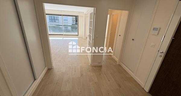 Location Appartement 4 pièces 99.31 m² - Rueil-malmaison 92500