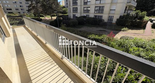 Location Appartement 4 pièces 99.31 m² - Rueil-malmaison 92500
