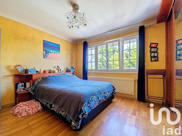 Maison 8 pièces de 190 m² à La Chapelle-des-Fougeretz (35520)