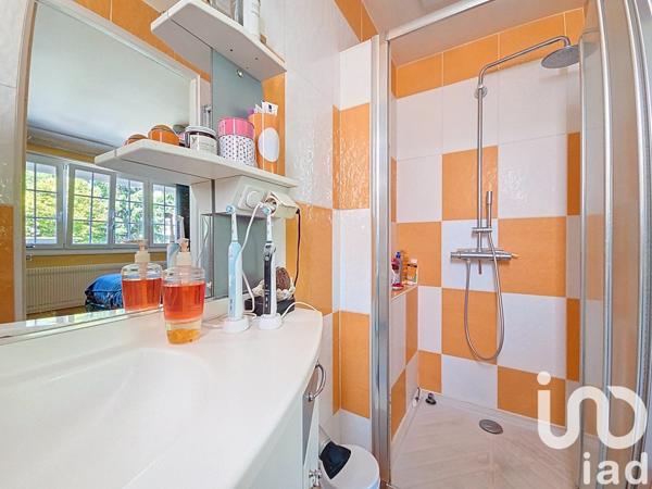 Maison 8 pièces de 190 m² à La Chapelle-des-Fougeretz (35520)