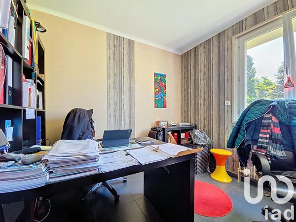 Maison 8 pièces de 190 m² à La Chapelle-des-Fougeretz (35520)