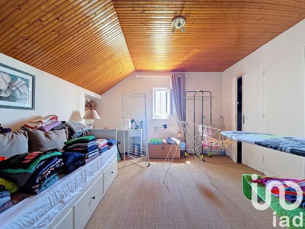 Maison 8 pièces de 190 m² à La Chapelle-des-Fougeretz (35520)