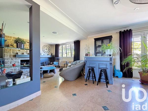 Maison 8 pièces de 190 m² à La Chapelle-des-Fougeretz (35520)