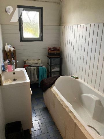 Maison a Vendre à EDERN, en Finistère Sud (29), en Campagne, Maison d'habitation comprenant de ...