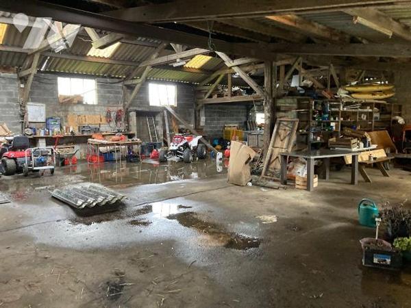 Maison a Vendre à EDERN, en Finistère Sud (29), en Campagne, Maison d'habitation comprenant de ...