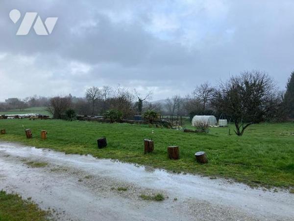 Maison a Vendre à EDERN, en Finistère Sud (29), en Campagne, Maison d'habitation comprenant de ...