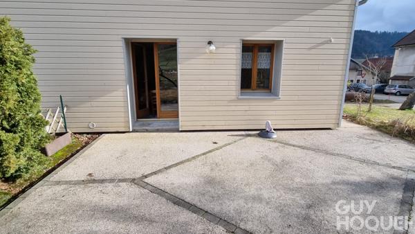 LOCATION - APPARTEMENT AVEC TERRASSE ET GARAGE