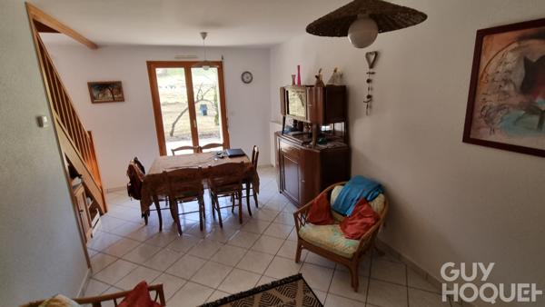 LOCATION - APPARTEMENT AVEC TERRASSE ET GARAGE
