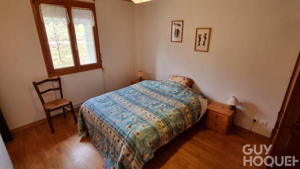 LOCATION - APPARTEMENT AVEC TERRASSE ET GARAGE