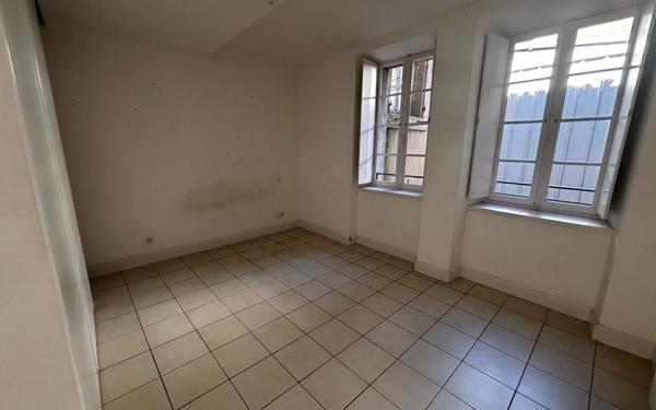 Appartement à vendre    3 pièces • 70 m2 Carcassonne