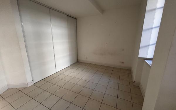 Appartement à vendre    3 pièces • 70 m2 Carcassonne