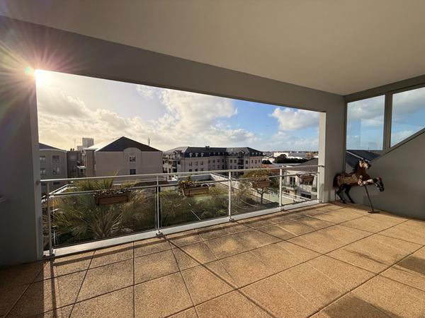 Appartement RARE Les Sables D Olonne 6 pièce(s) 231 m2