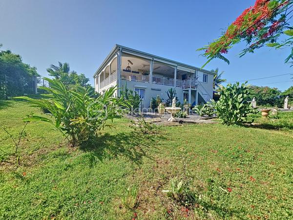 Maison de 242 m²