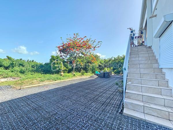 Maison de 242 m²